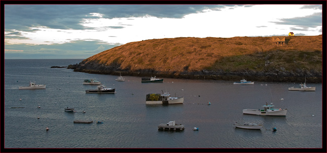 Harbor view towards Manana Island