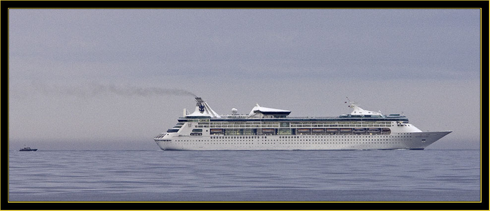 Cruise ship & Pilot Boat