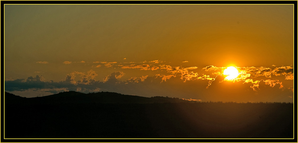 Oklahoma Sunrise at Bolder Gate - Wichita Mountains Wildlife Refuge